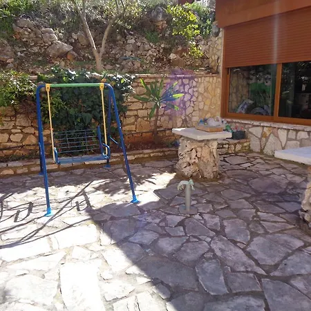 Velcani Πανσιόν